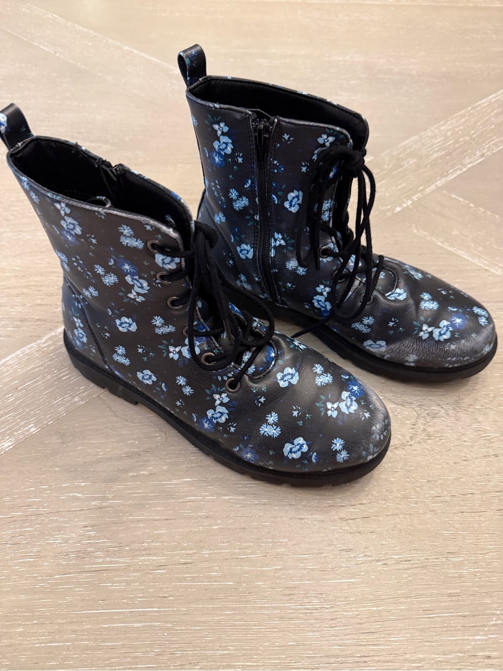 Girls' Black Floral Lace-Up Ankle Combat Boots